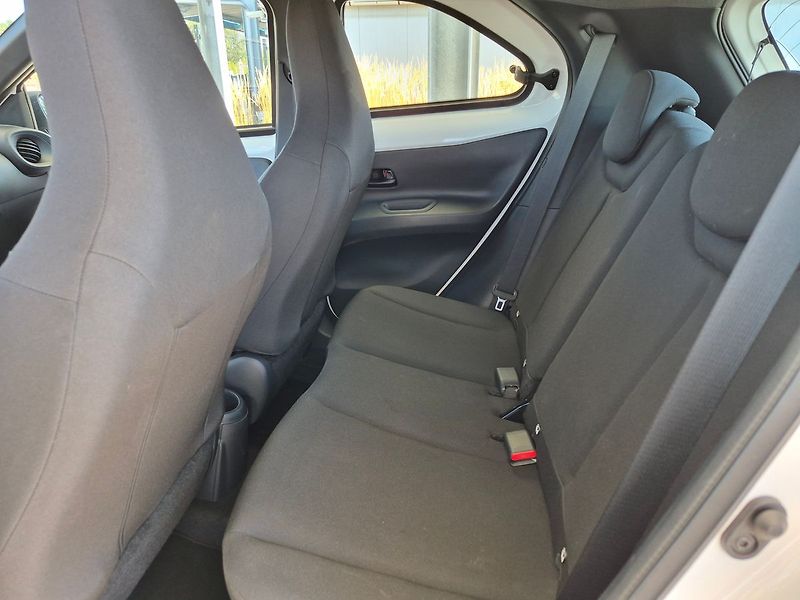 Toyota Aygo Comfort 1.0 53kW 5MT - fotka 6 z 17