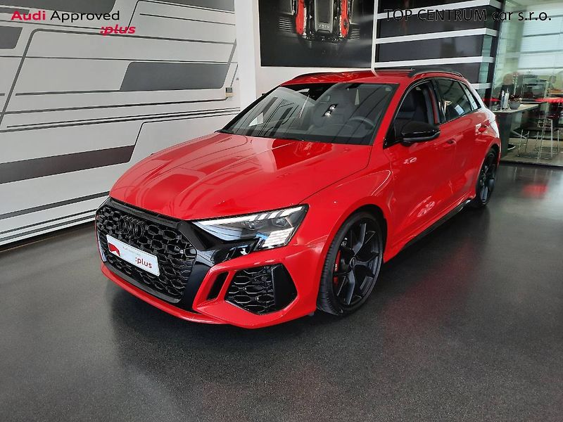 Audi RS 3 (2023) Sportback 2.5 TFSI quattro (29 - fotka 1 z 28