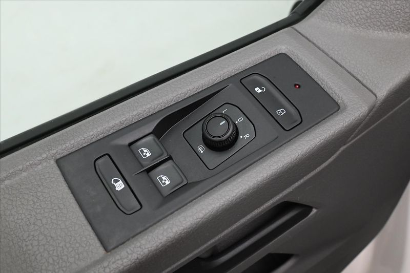 Volkswagen Transporter 2,0 TDI 110 kW DSG Long Záruka - fotka 25 z 29