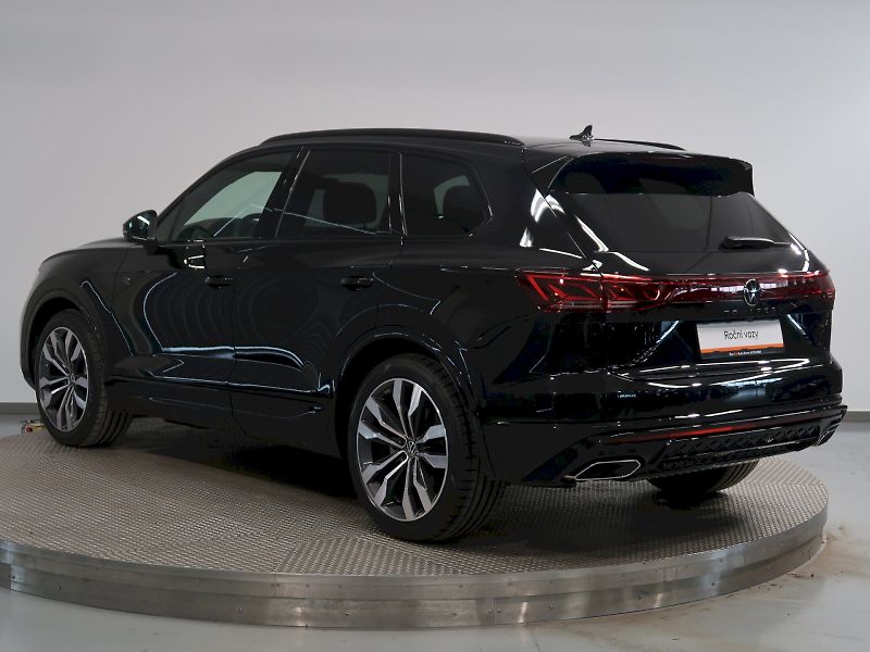 Volkswagen Touareg (2026) R-LINE V6 3,0TDI 170 KW 4MOTIO - fotka 7 z 42