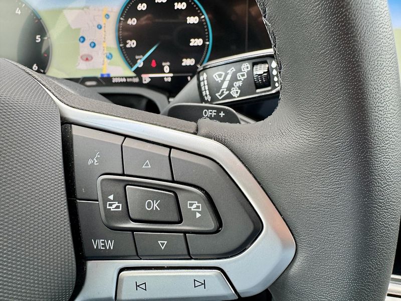 Volkswagen Touareg (2024) Model 2025, Kůže, VZDUCH,Tažné - fotka 24 z 40