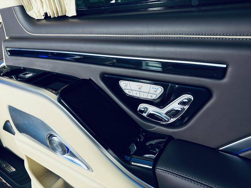 Mercedes-Benz Třídy V (2025) 300d*MAYBACH* - fotka 45 z 50