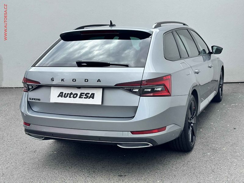 Škoda Superb (2021) 2.0 TDi, ČR, SportLine, DSG - fotka 4 z 18