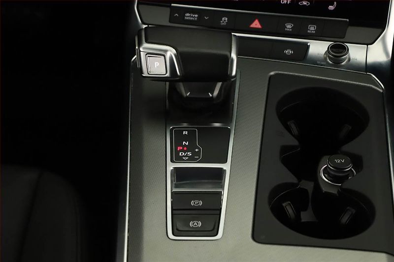 Audi A6 (2019) 45 TDI - fotka 10 z 17