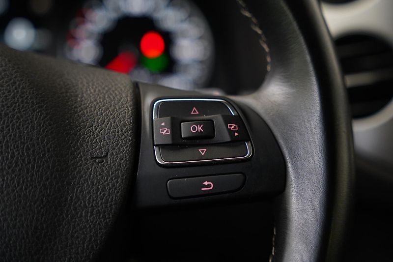 Volkswagen Tiguan - fotka 16 z 23