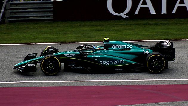 Fernando Alonso ve Velké ceně Rakouska 2023, zdroj: Lukas Raich, CC BY-SA 4.0 <https://creativecommons.org/licenses/by-sa/4.0>, via Wikimedia Commons