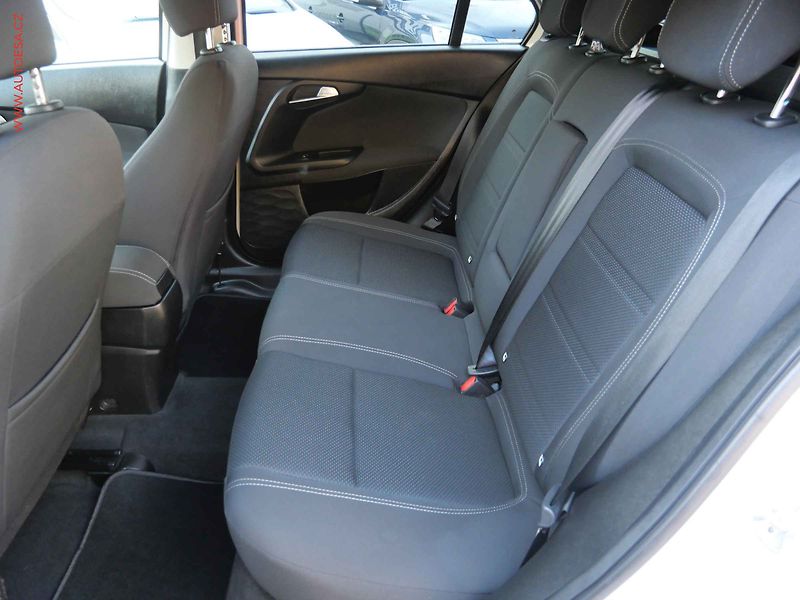Fiat Tipo (2021) 1.0 FireFly, ČR - fotka 10 z 25