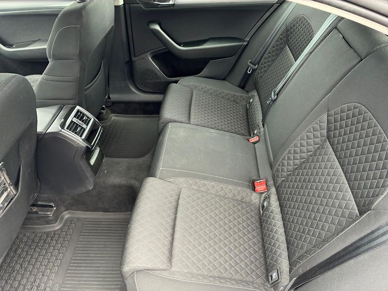 Škoda Superb (2022) AMBITION 2.0TDI 110kW CZ DPH - fotka 8 z 11