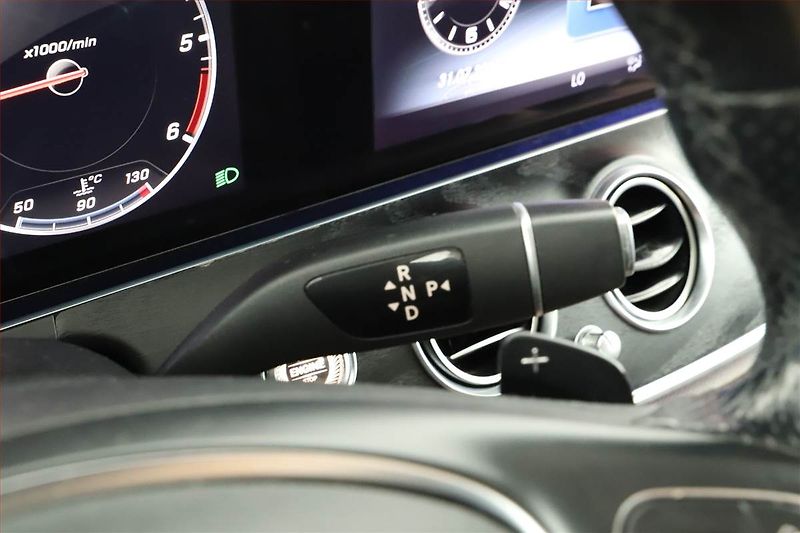 Mercedes-Benz Třídy E (2018) E 220 d, Automat, Kůže, Navi - fotka 14 z 18
