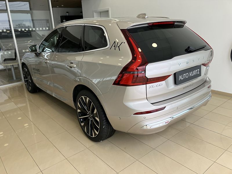 Volvo XC60 B5 AWD Ultra Bright-REZERVACE - fotka 6 z 53