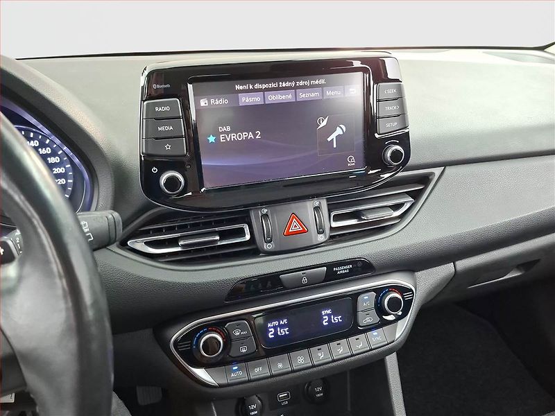 Hyundai i30 (2022) Smart 1.0 T-GDI, Automat, ČR - fotka 12 z 16