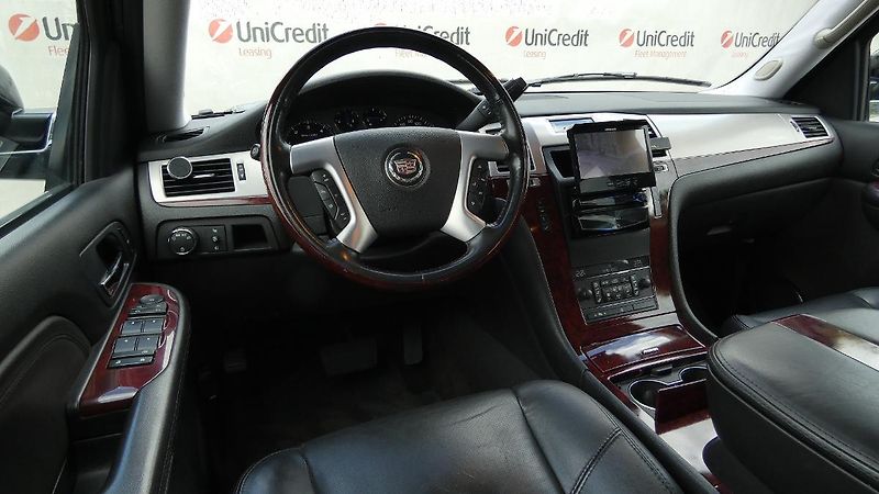 Cadillac Escalade 6,2 V8 301kW - fotka 5 z 23