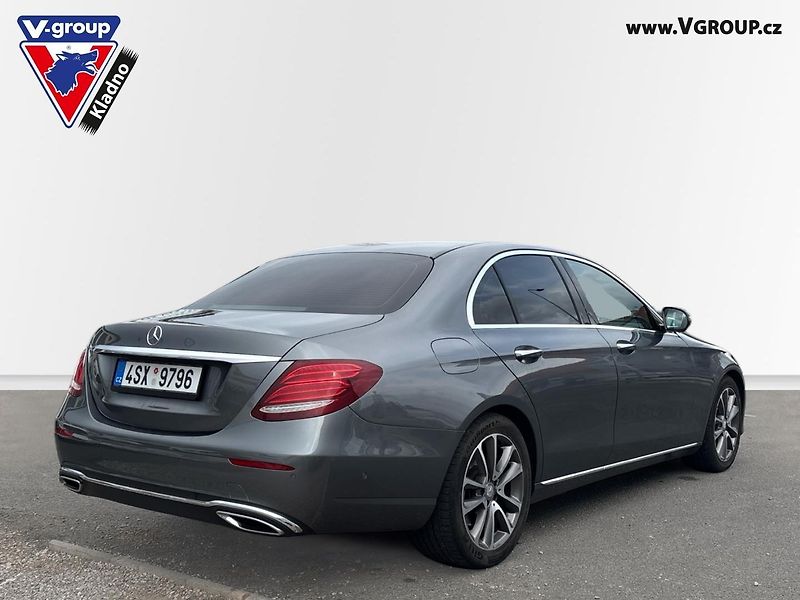 Mercedes-Benz Třídy E (2017)  E-Class 350d 4MATIC BURMESTER - fotka 4 z 30