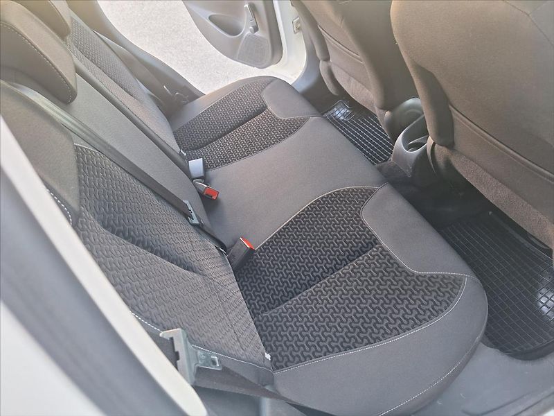 Citroën C3 1,4 HDi  CZ 1 maj DPH - fotka 7 z 8
