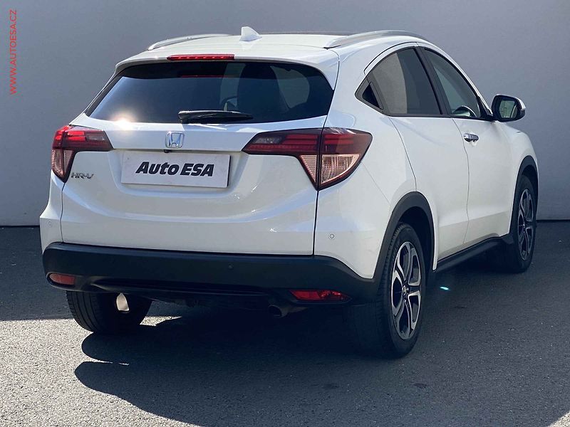Honda HR-V (2018) 1.5i-VTEC, ČR, Executive, AT - fotka 4 z 19