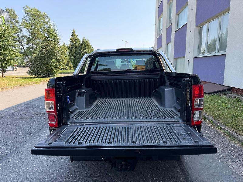 Ford Ranger 3,2 TDCi 4WD Wildtrak - fotka 13 z 24