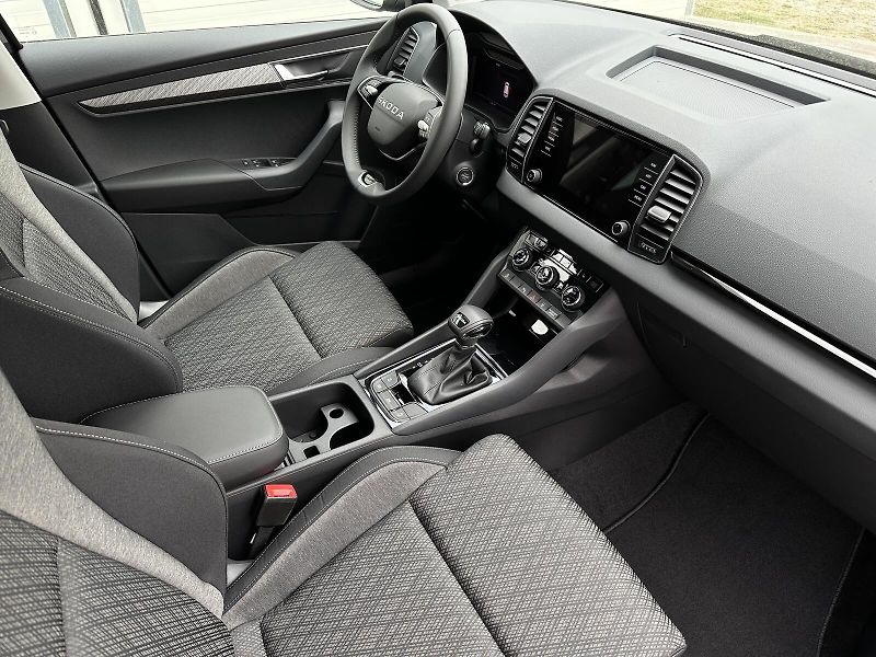 Škoda Karoq 1.5TSi DSG 150PS Top & Selecti - fotka 35 z 40