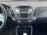 Hyundai ix35 (2011) 1.6 GDI, ČR, servis.kniha, AC - náhled 12
