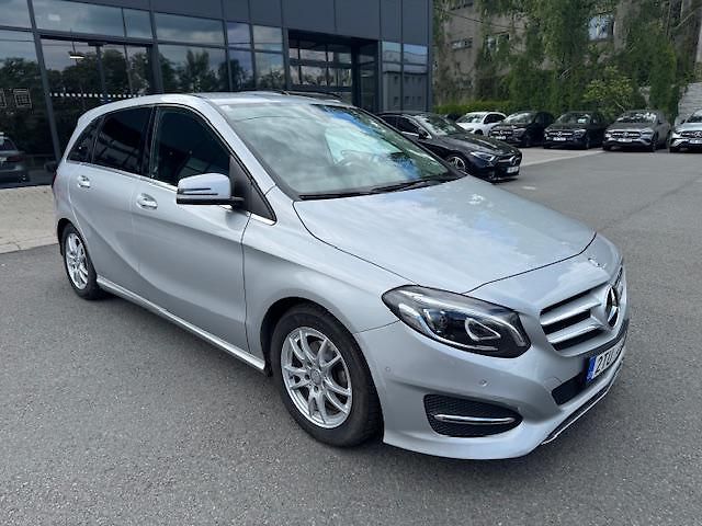 Mercedes-Benz Třídy B B 180 CDI - fotka 7 z 13