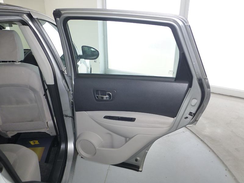 Nissan Qashqai (2008) 1,5DCI*DIGI*ALU*PANORAMA - fotka 21 z 25