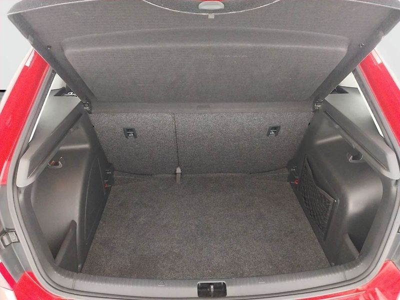 Škoda Rapid (2015) Spaceback 1.2 TSI, Serv.kniha - fotka 14 z 16