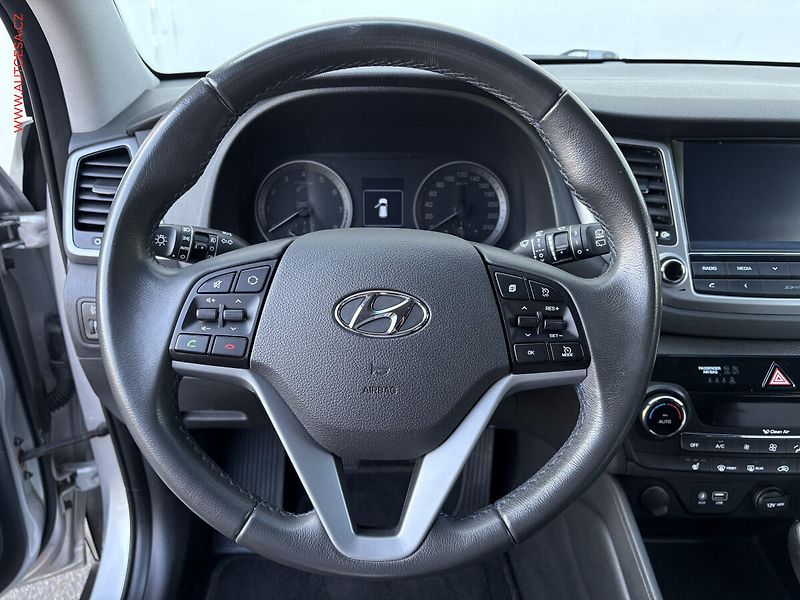 Hyundai Tucson (2015) 1.6GDi - fotka 16 z 16