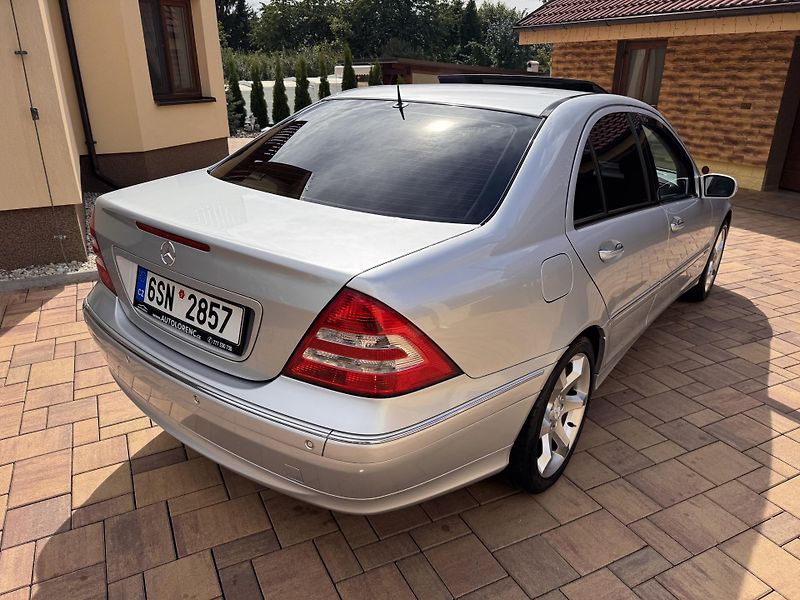 Mercedes-Benz Třídy C 200CDI 90Kw Sport Edition - fotka 4 z 25