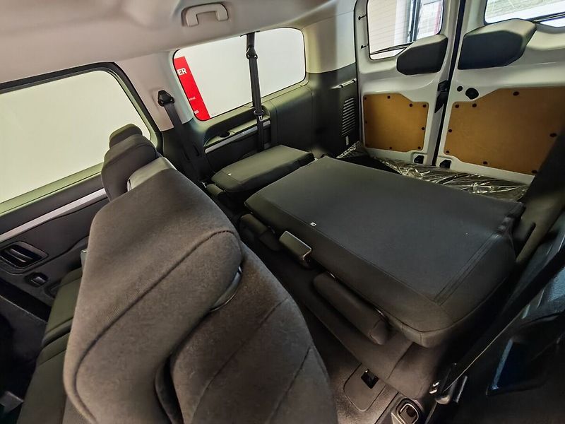Toyota ProAce Verso 2.0L Diesel 9S Business L2 - fotka 15 z 34