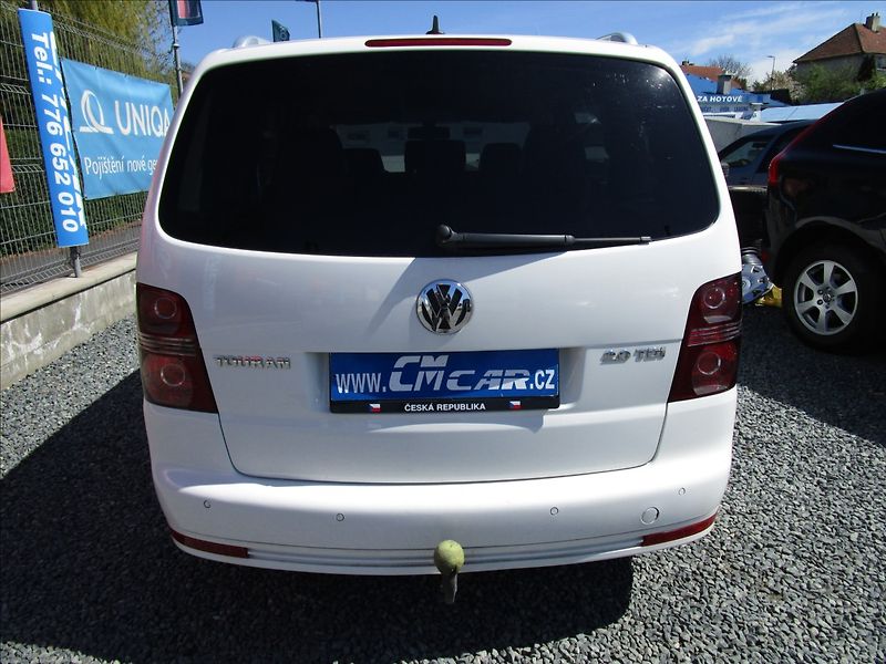 Volkswagen Touran 2.0TDi DSG Highline, 7 míst - fotka 5 z 49