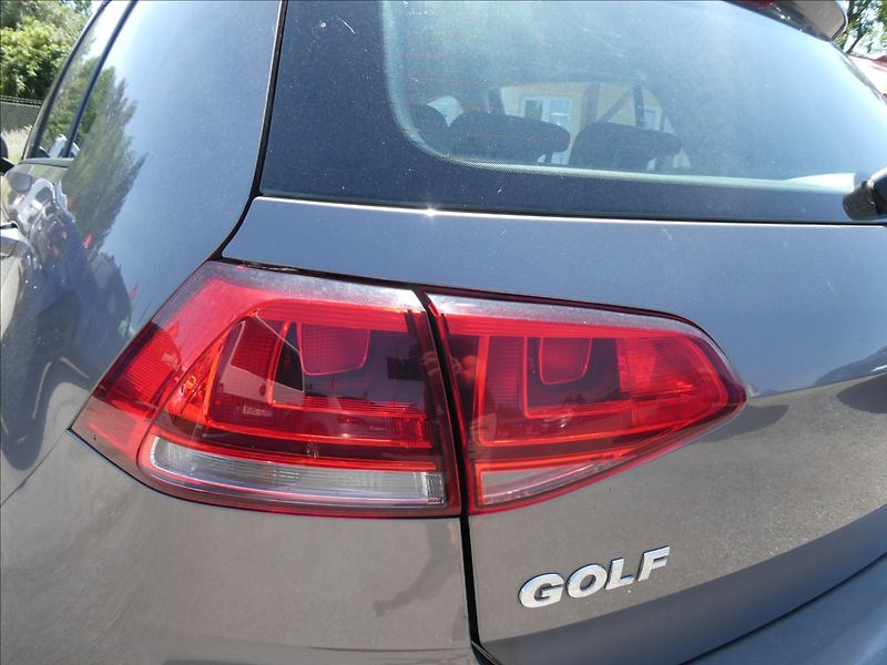 Volkswagen Golf 1,4 TSi 103kW DSG, webasto - fotka 11 z 51