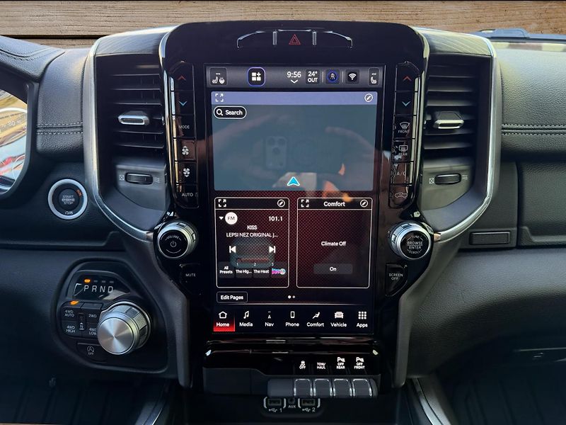 Dodge RAM (2024) +LARAMIE+OFFROAD PAKET+ - fotka 19 z 26