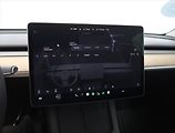 Tesla Model Y (2022) Long Range AWD 79kWh, SoH 93% - náhled 16