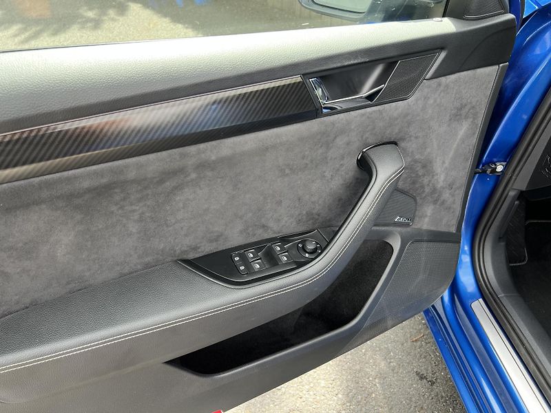Škoda Superb iV 1.4 TSi 160 kW SPORTLINE - fotka 11 z 24