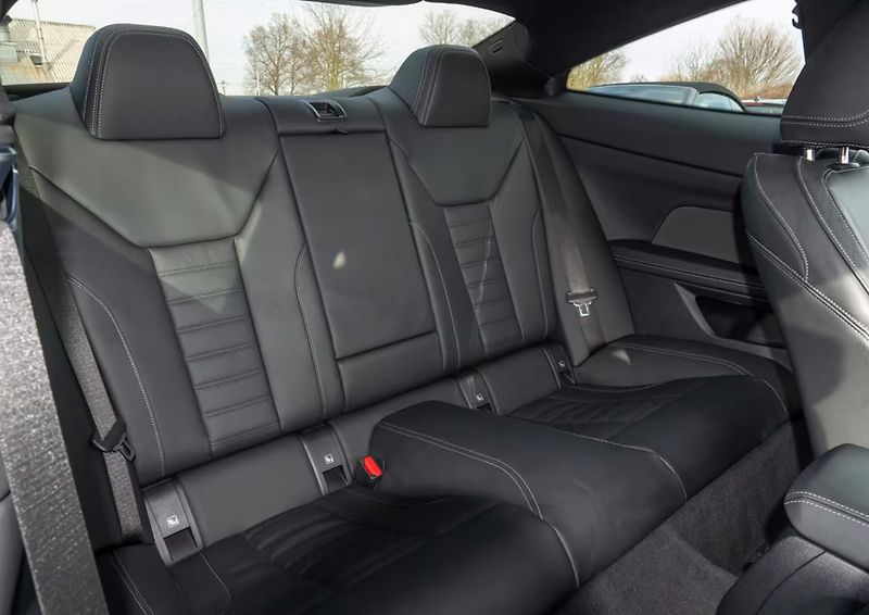 BMW Řada 4 430i xDrive M-Sport - fotka 15 z 17