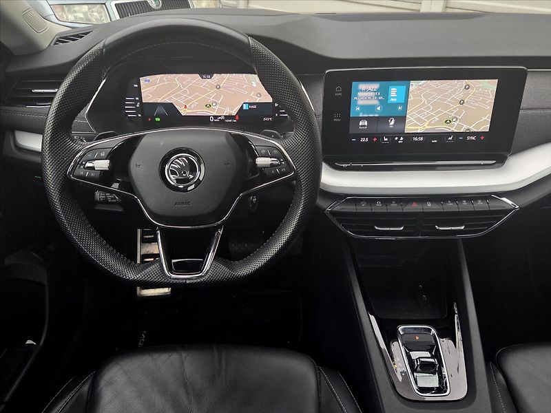 Škoda Octavia 2,0 TDi DSG Style Tažné z. 1.m - fotka 15 z 21