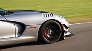 Dodge Viper ACR.
