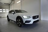 Volvo V60 (2019) CROSS COUNTRY 2,0 D4 AWD AUT. - náhled 2