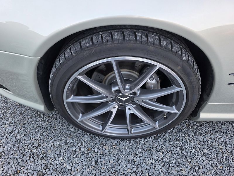 Mercedes-Benz SL 500 AMG 55 Paket Interiér  - fotka 3 z 18