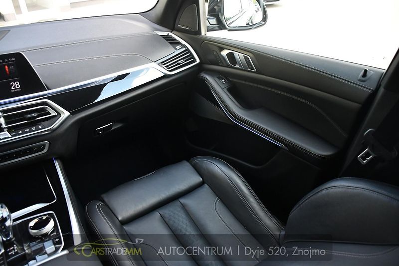 BMW X5 M50d xD M-SPORT HUD ČR 1M - fotka 25 z 67