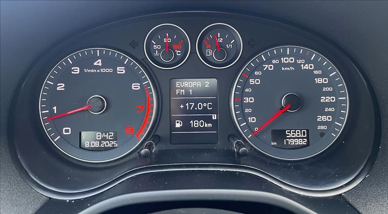 Audi A3 1,4 TFSi,92kW,Rozvody,STK7/27 - fotka 14 z 23