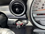 Mini Cooper 1.4i - náhled 15