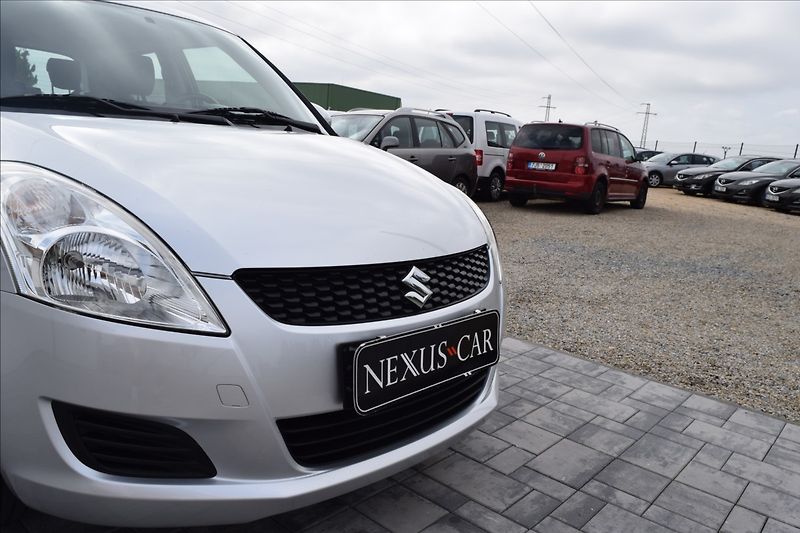 Suzuki Swift 1,2 i 69KW 4X4 ALU KLIMA - fotka 13 z 46