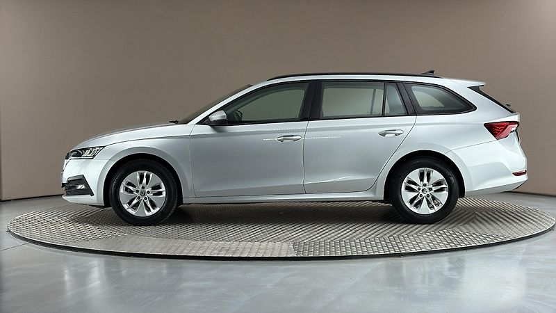 Škoda Octavia 2.0 TDI Ambition Combi - fotka 4 z 25