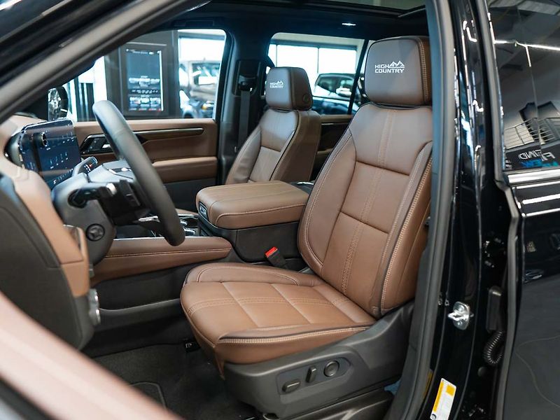Chevrolet Tahoe (2026) 6.2 V8 High Country - fotka 19 z 47