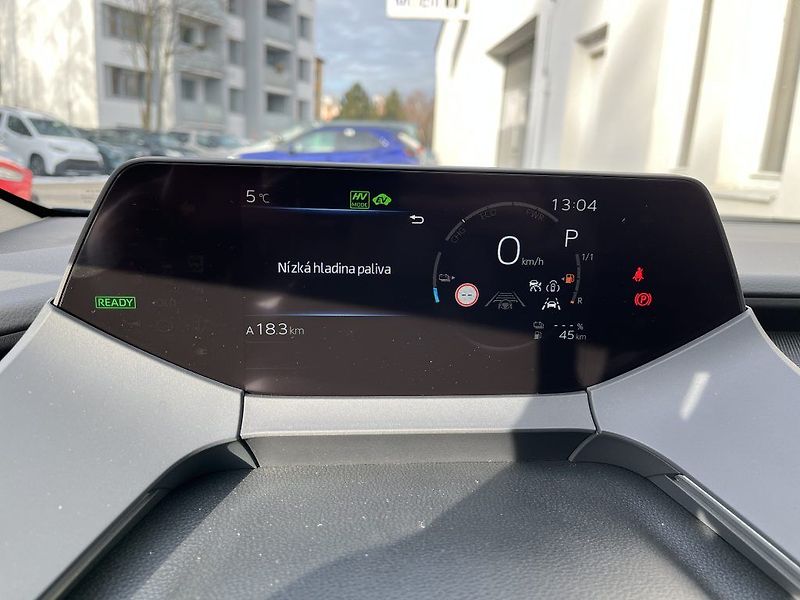 Toyota Prius 2.0L PHEV Executive - fotka 13 z 31