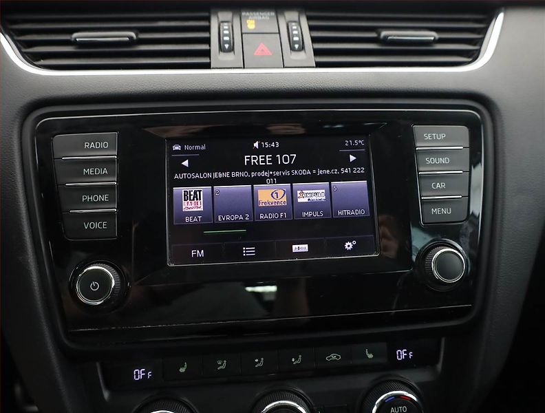 Škoda Octavia (2015) Scout 2.0 TDI, 4X4, Automat - fotka 10 z 19