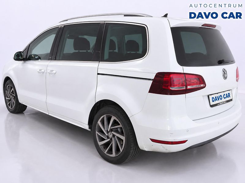 Volkswagen Sharan 2,0 TDI 135kw DSG Sound 7míst - fotka 2 z 10