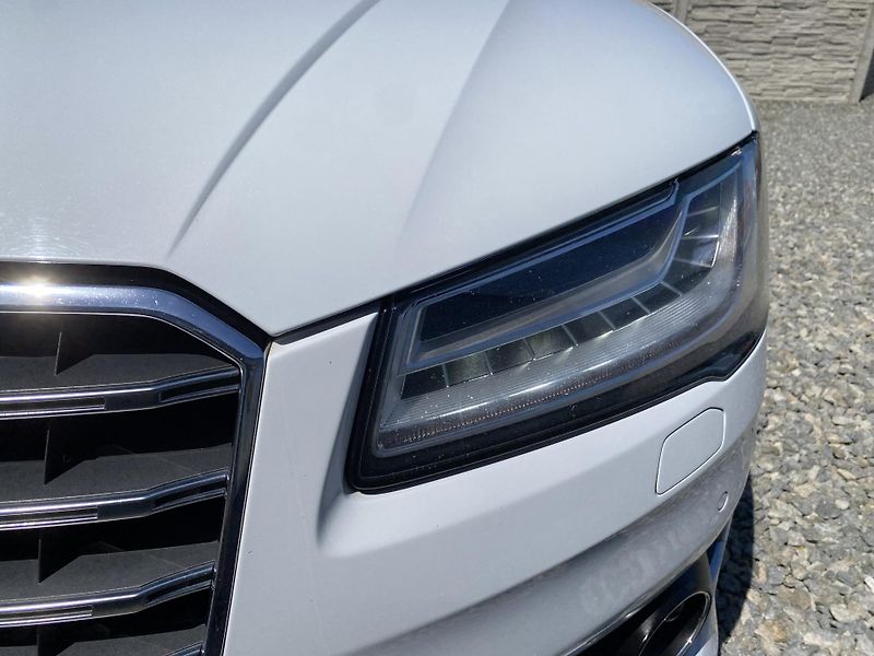 Audi A8 S8 4.0i V8 520PS CZ DPH EXTRA! - fotka 78 z 176