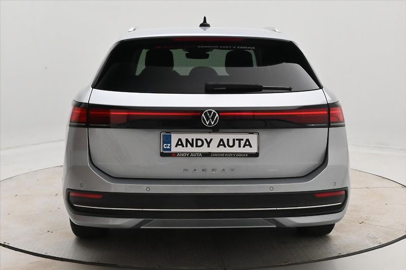 Volkswagen Passat 2,0 TDI 110kW DSG Business Zár - fotka 6 z 32