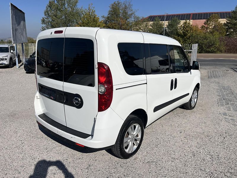 Opel Combo (2013) 1.4i 16v 70kw Klima - fotka 7 z 18